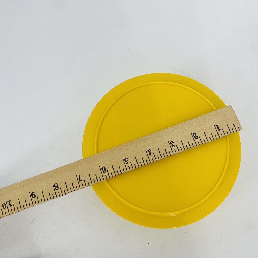 Vintage Tupperware 1207-16 Yellow Canister Container 7" USA Kitchen Storage - Picture 5 of 6